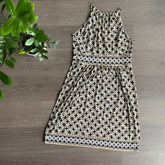 New York & Company Neutral Geometric Mini Dress with Key-Hole Neckline Detail - Picture 11 of 11